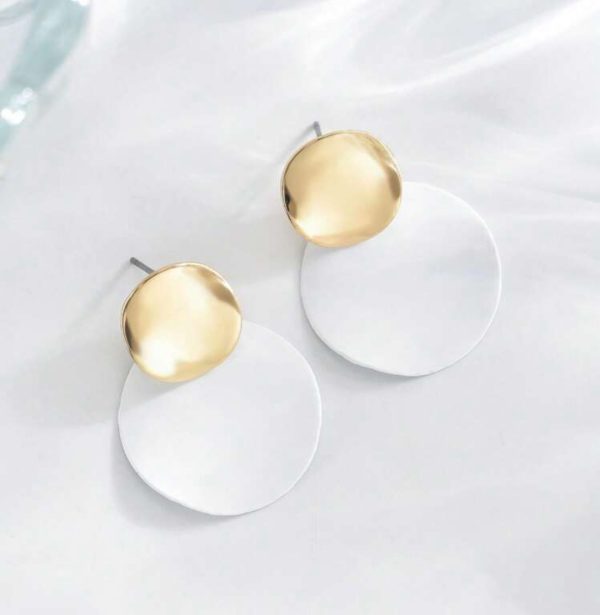 Chic White
